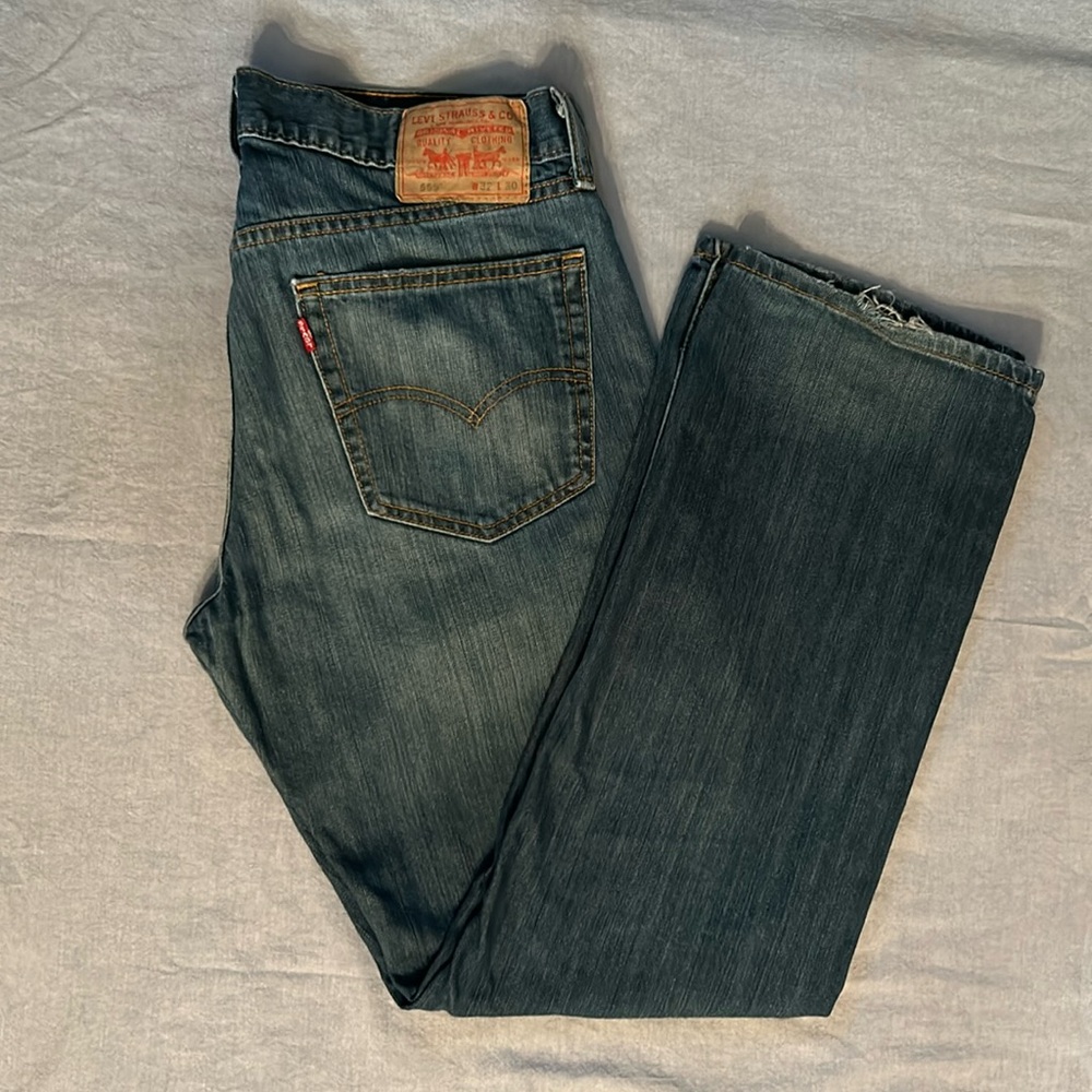 Levi’s Men’s Relaxed Straight Leg Jeans Classic 559s. 5 pockets